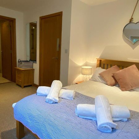 Ohana House - Unbeatable Location - Uk'S Best Beaches New Quay Eksteriør billede