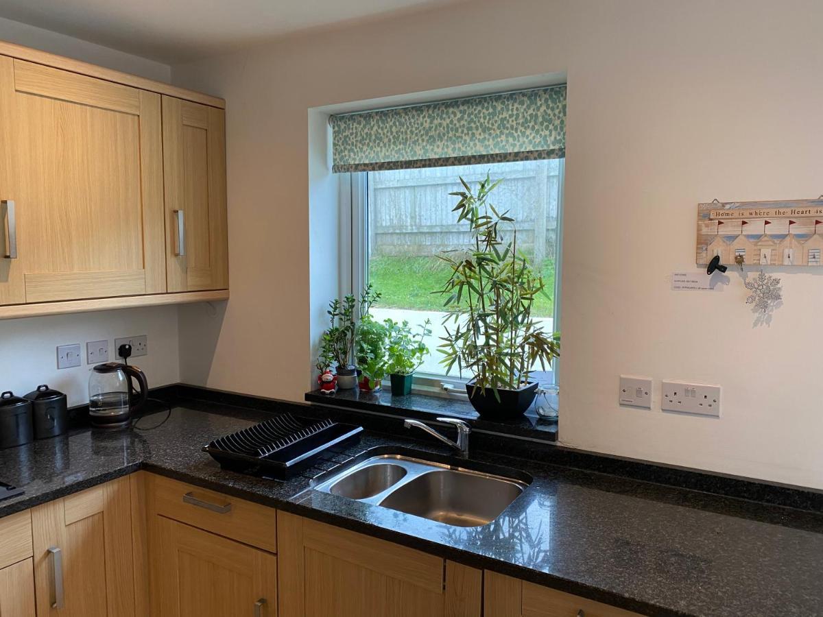 Ohana House - Unbeatable Location - Uk'S Best Beaches New Quay Eksteriør billede