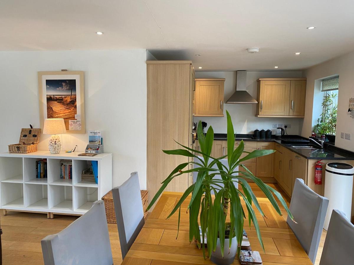 Ohana House - Unbeatable Location - Uk'S Best Beaches New Quay Eksteriør billede